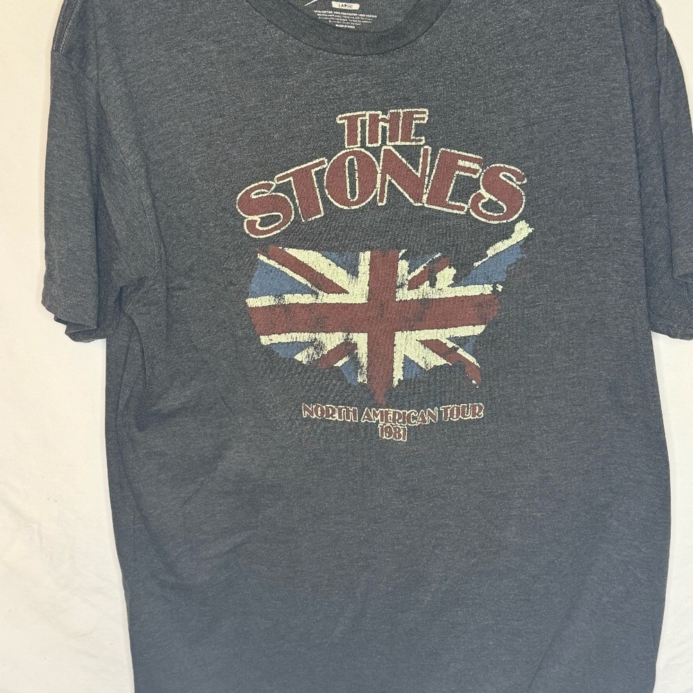 Vintage The Stones Band Graphic T-Shirt - Retro Rock 'n' Roll Memorabilia